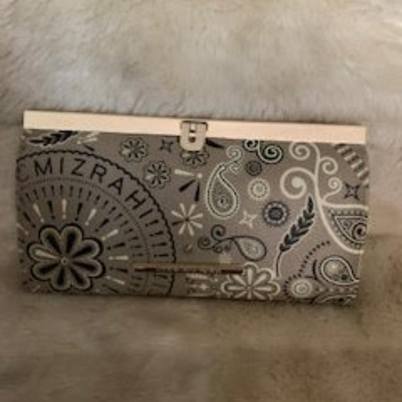 Isaac Mizrahi Handbags - Isaac Mizrahi wallet NWOT